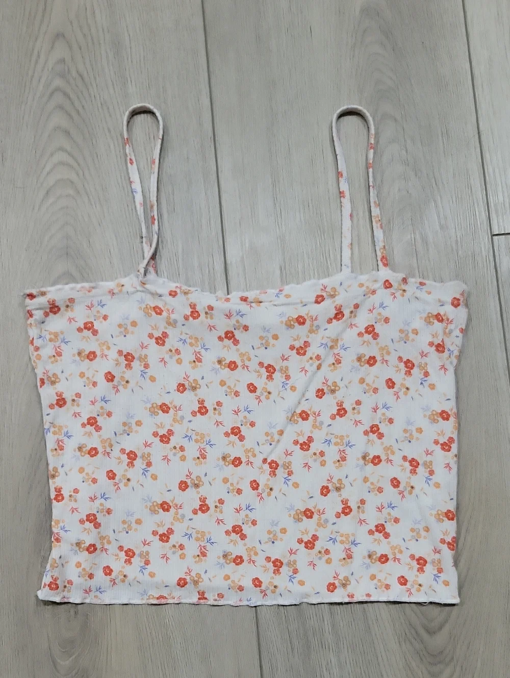 PacSun White Floral Spaghetti-Strap Crop Tank